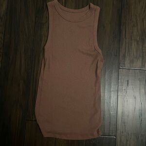 Brown tank-size small